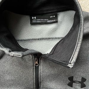 Mens Large Under Armour Pullover  1/4 Zip Sweatshirt